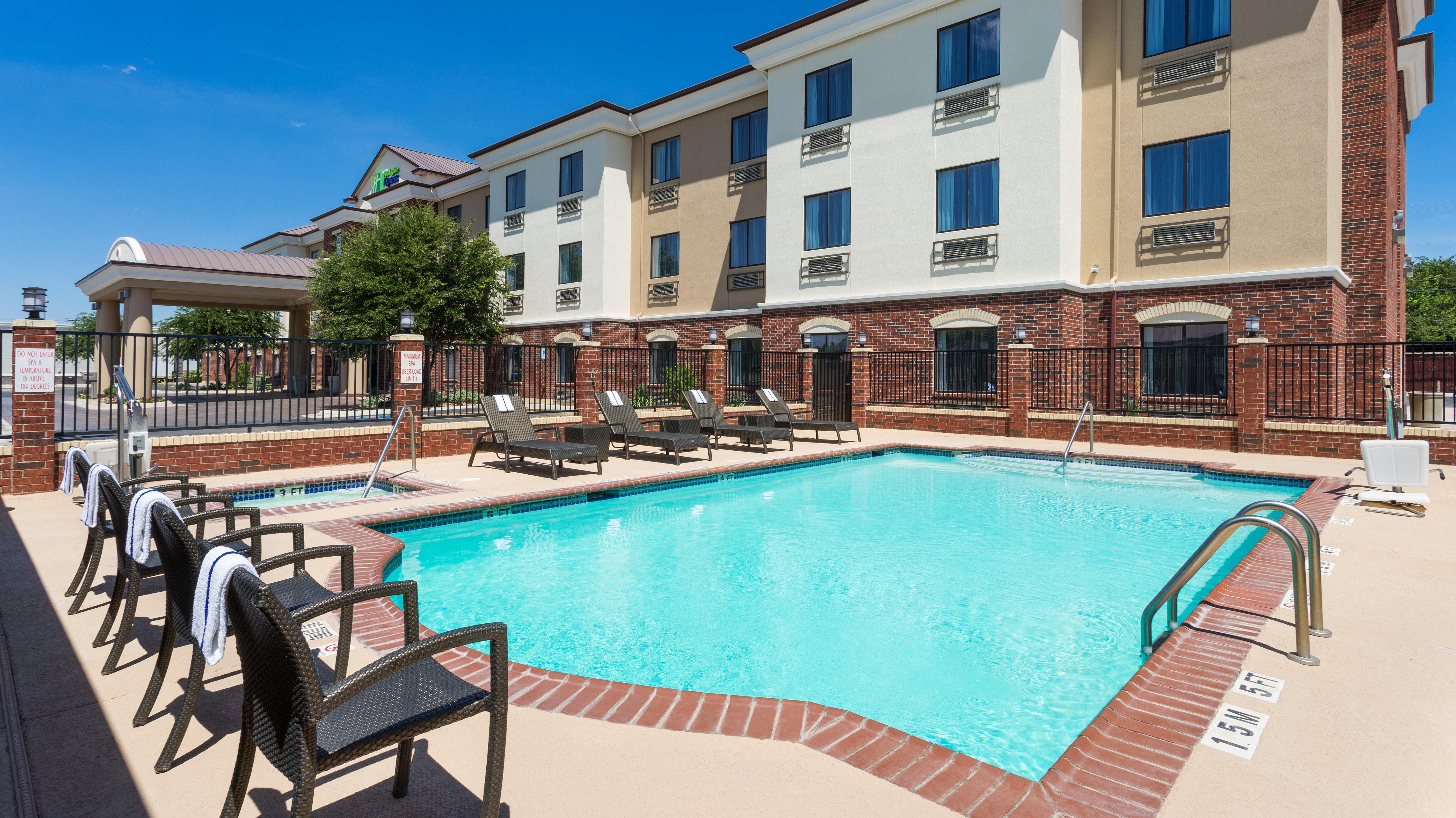 Holiday Inn Express & Suites Midland Loop 250 By Ihg Exterior foto