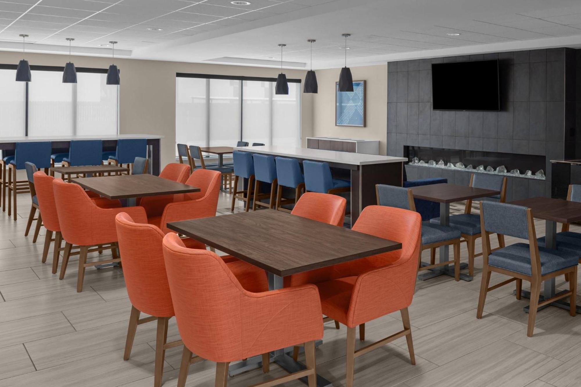 Holiday Inn Express & Suites Midland Loop 250 By Ihg Exterior foto