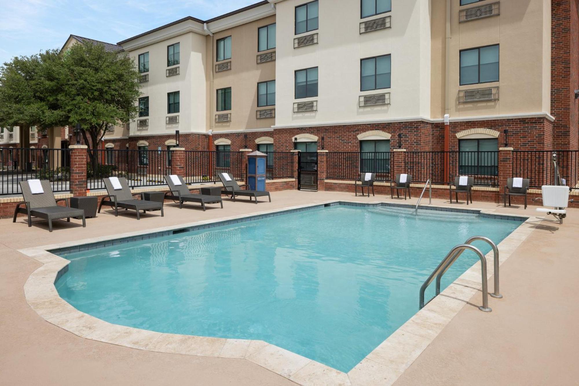 Holiday Inn Express & Suites Midland Loop 250 By Ihg Exterior foto